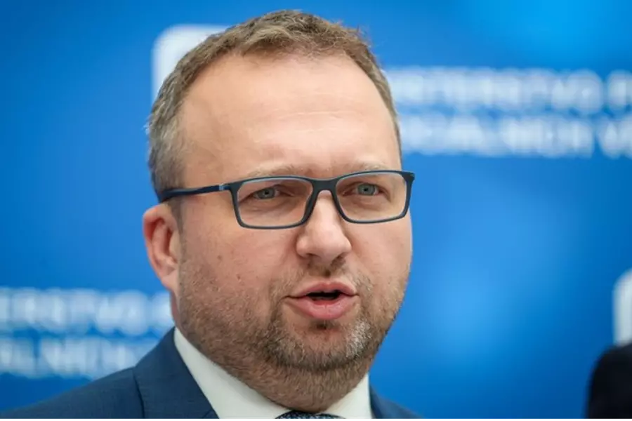 Министр труда Чехии Юречка анонсировал план изменений в социальных льготах