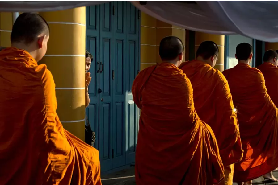 22 буддийских монаха задержаны с 112 кг каннабиса в аэропорту