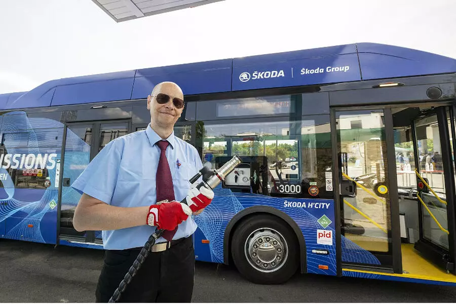 На улицы Праги выходит первый общественный водородный автобус
