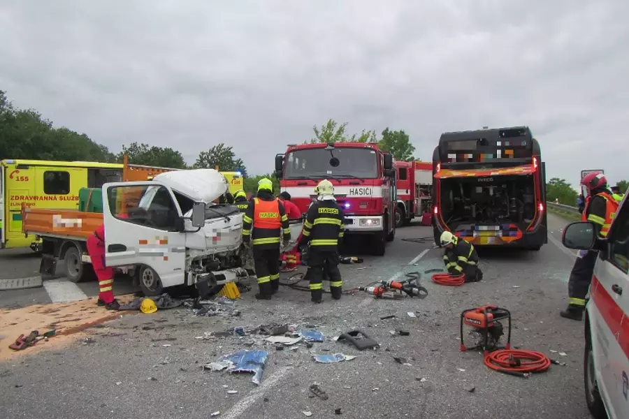 Суд Чехии оправдал водителя автобуса DSZO в деле о столкновении с грузовиком возле Тлумачова