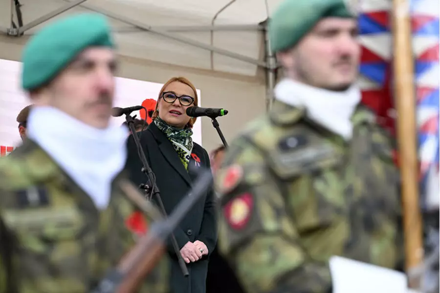На Дне ветеранов на площади Мира Чернохова призвала адаптироваться к военной реальности