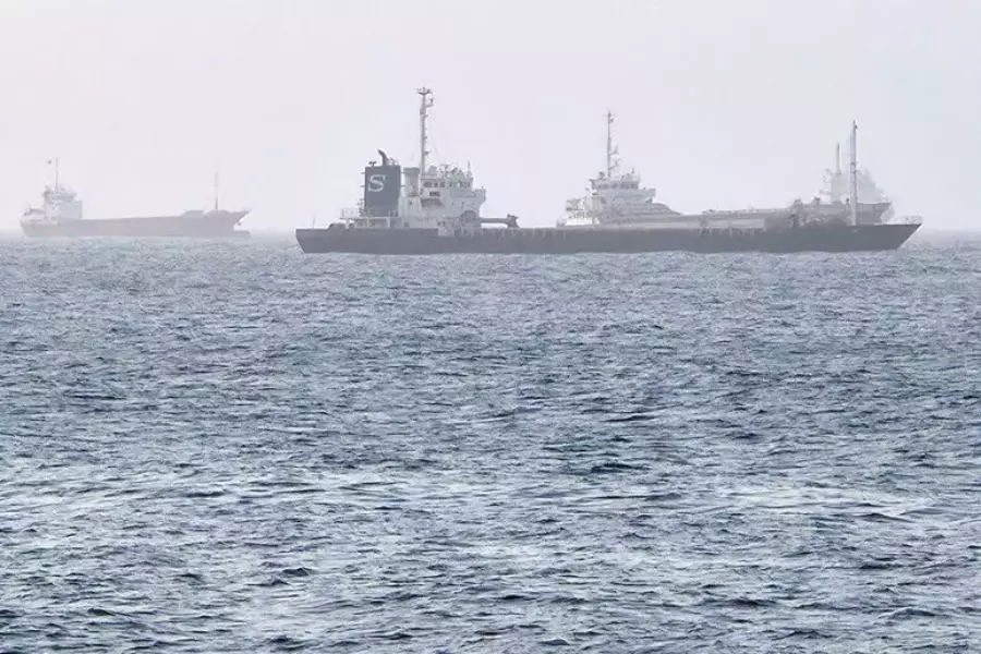Иран атаковал базу США в Иордании и три танкера в Ормузском проливе, нефть подорожала