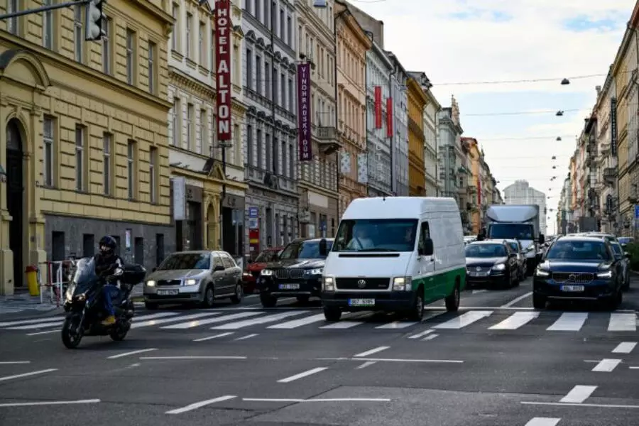 Около 44% жителей Праги не чувствуют себя в безопасности на дорогах города