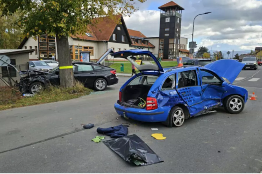 Во Фридеке-Мистеке в аварии с участием трех автомобилей пострадало пять человек