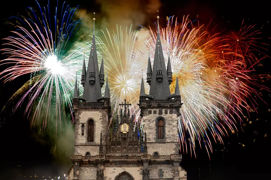 На Новый год вместо фейерверков Прага предлагает поход в зоопарк и ботанический сад за 1 крону