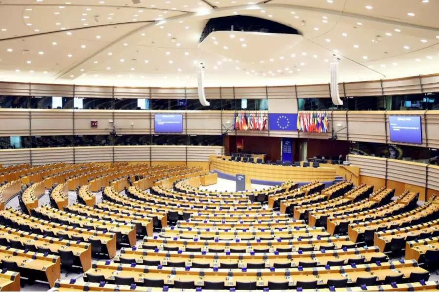 Принятие решения об увеличении мест в Европарламенте под вопросом