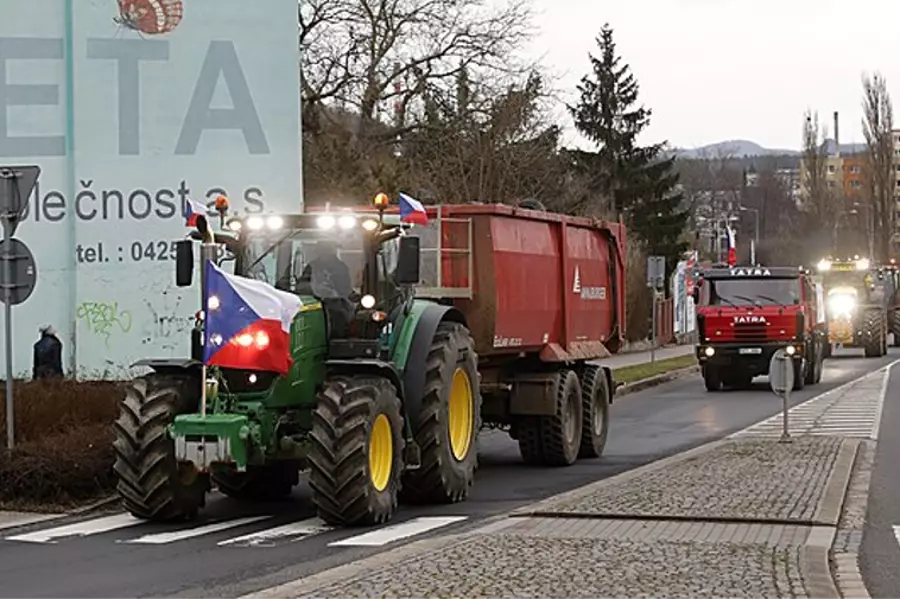 Видео: Фермеры отправились в Ческу-Липу на акцию протеста