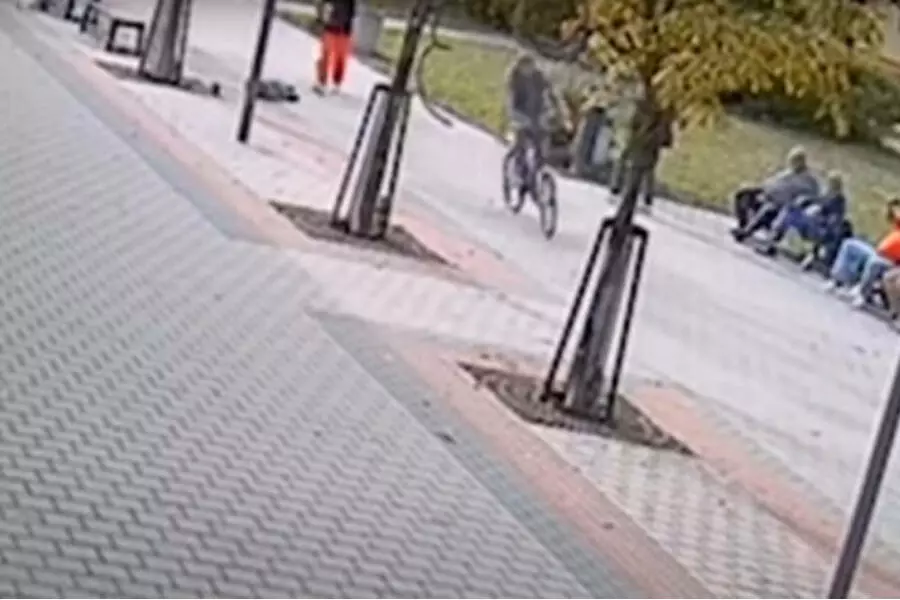 Полиция Кладно разыскивает велосипедиста, сбежавшего после сбития маленького мальчика