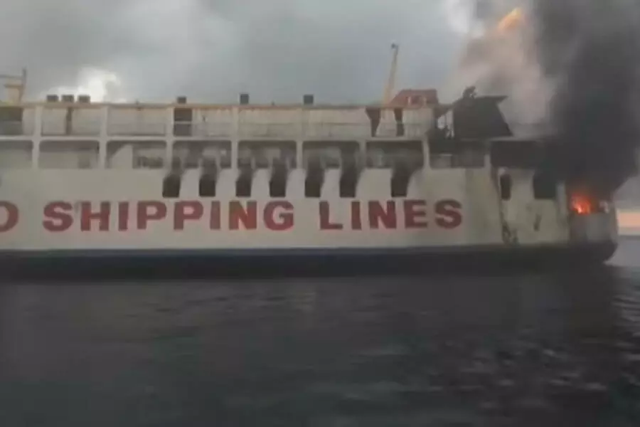 Вблизи Филиппин произошел пожар на судне