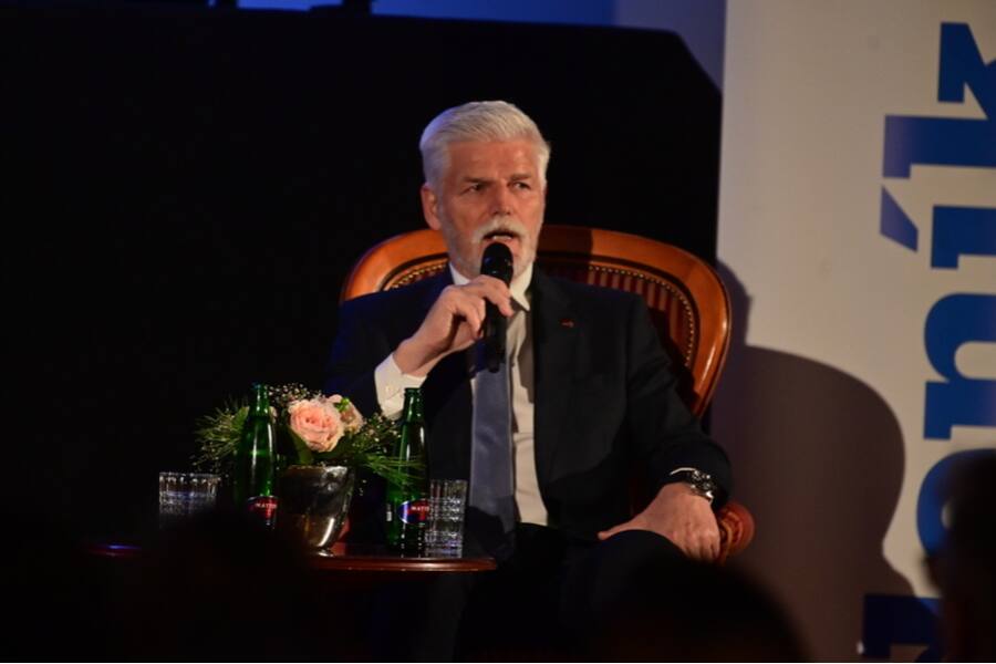 Президент Павел обсудит судьбу минеральных источников Хеба с новым правительством