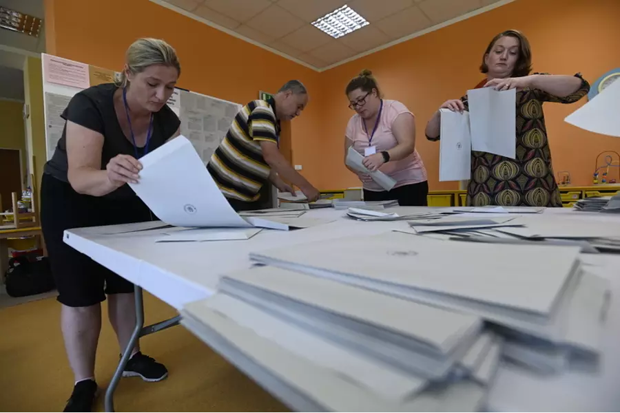 Голоса на европейских выборах в Чехии подсчитаны, но их опубликуют только вечером
