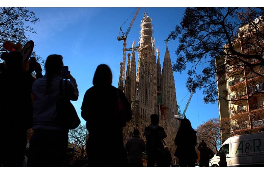 Храм Саграда Фамилия в Барселоне достиг максимальной высоты спустя более века строительства