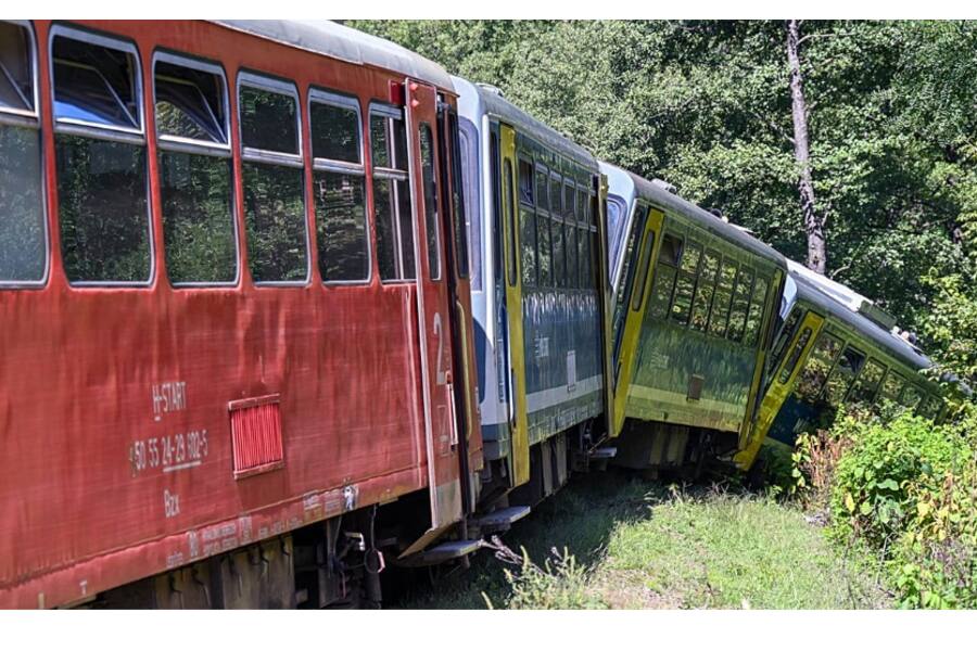 В Словакии столкнулись два поезда: десятки пострадавших, есть тяжелораненые