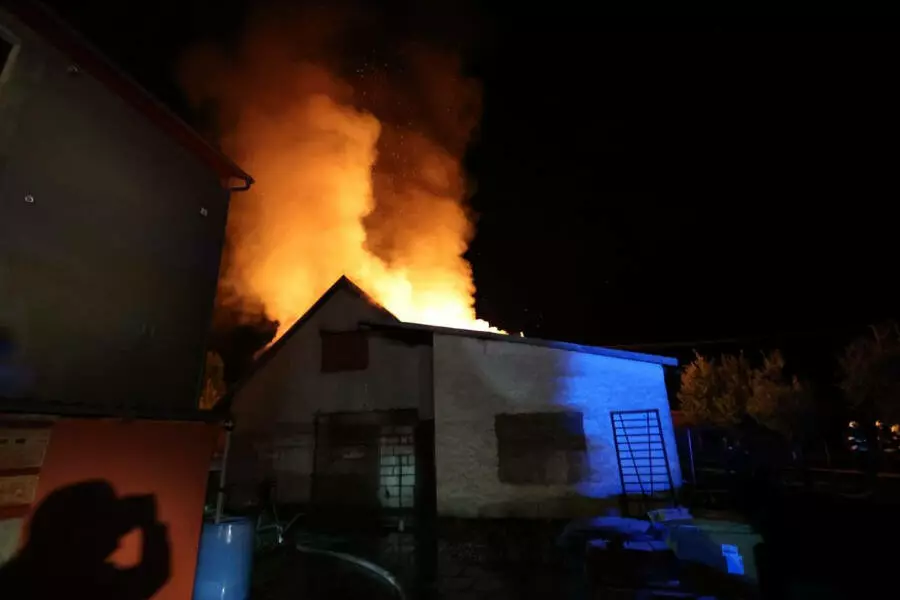 В Оломоуце из-за ударов молнии случилось два пожара в разных местах