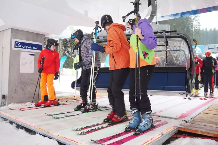 Горнолыжный курорт Ски-Била в Бескидах открыл новую шестиместную канатную дорогу