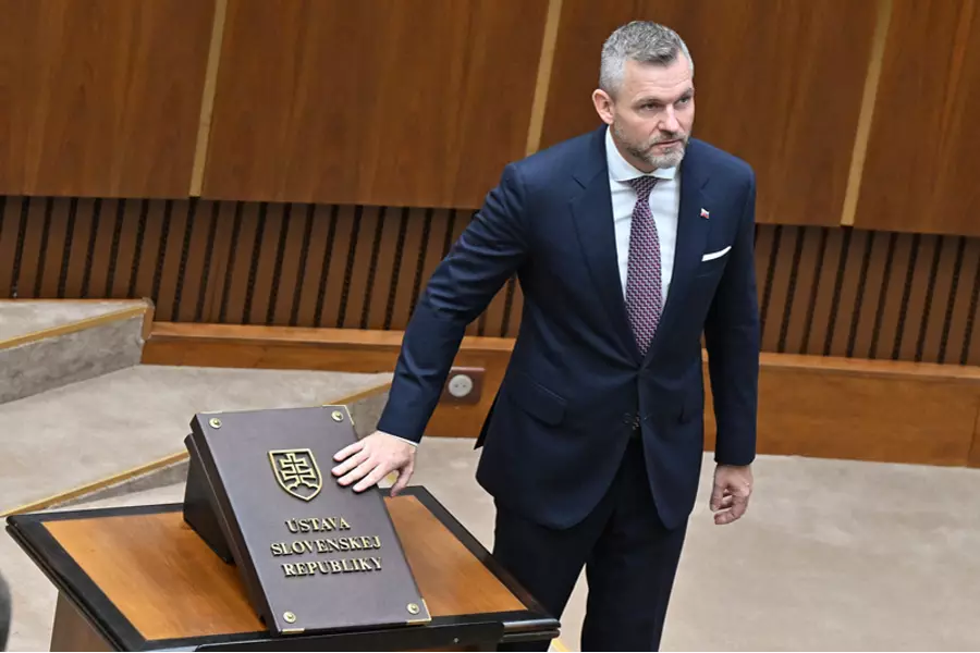 Пеллегрини официально выдвинул свою кандидатуру на пост президента Словакии