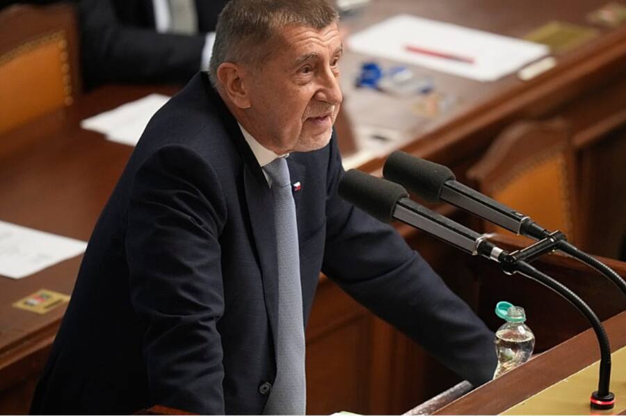 Чехия сокращает расходы на оборону и не достигает цели НАТО