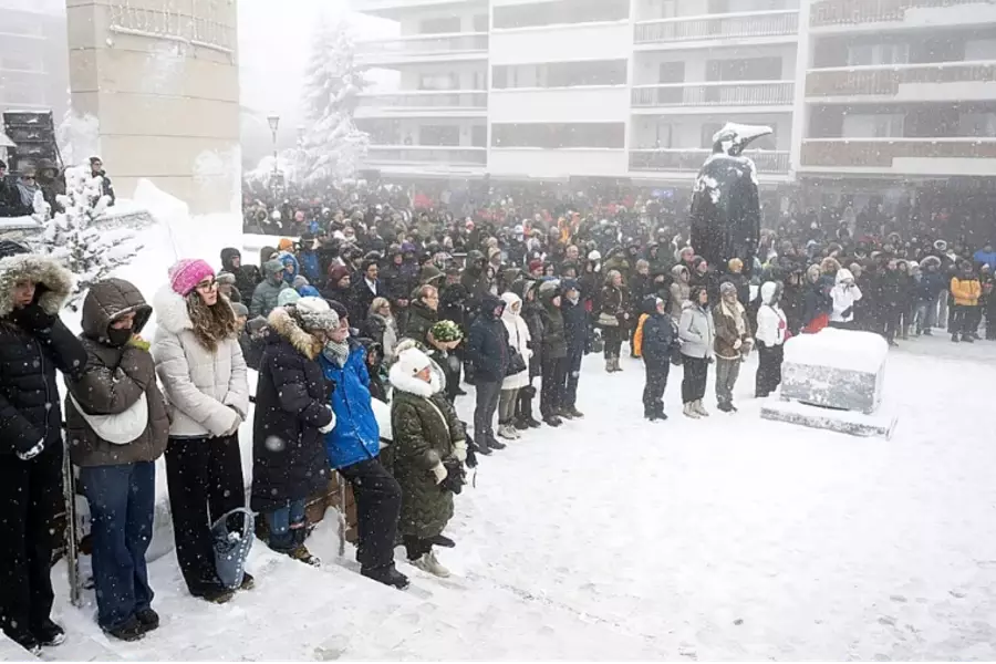 В Швейцарии прошёл национальный день траура в память о жертвах пожара в Кран-Монтана