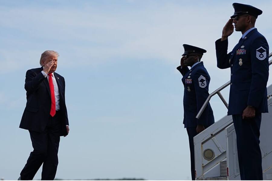 Трамп выводит 5000 военных из Германии на фоне конфликта с Берлином
