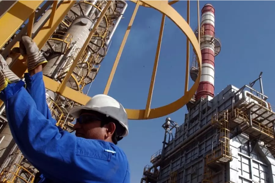 Нефть снова дорожает: рынок не верит в быстрое перемирие с Ираном