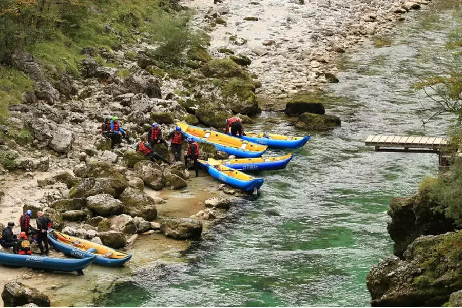 В Австрии на реке Зальце нашли тело при поиске 16-летнего чешского лодочника