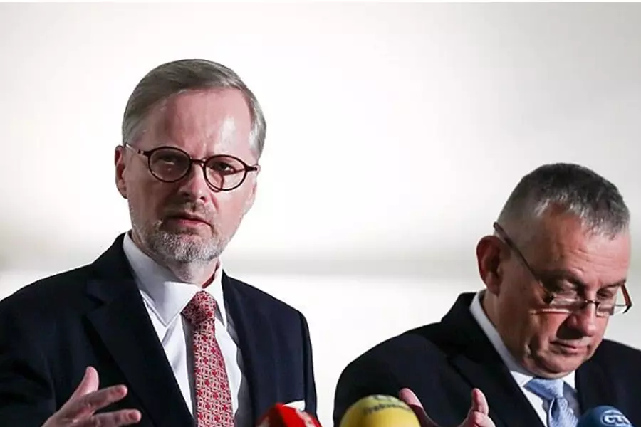 Премьер-министр Чехии Фиала встретится с врачами, чтобы отговорить их от протестов