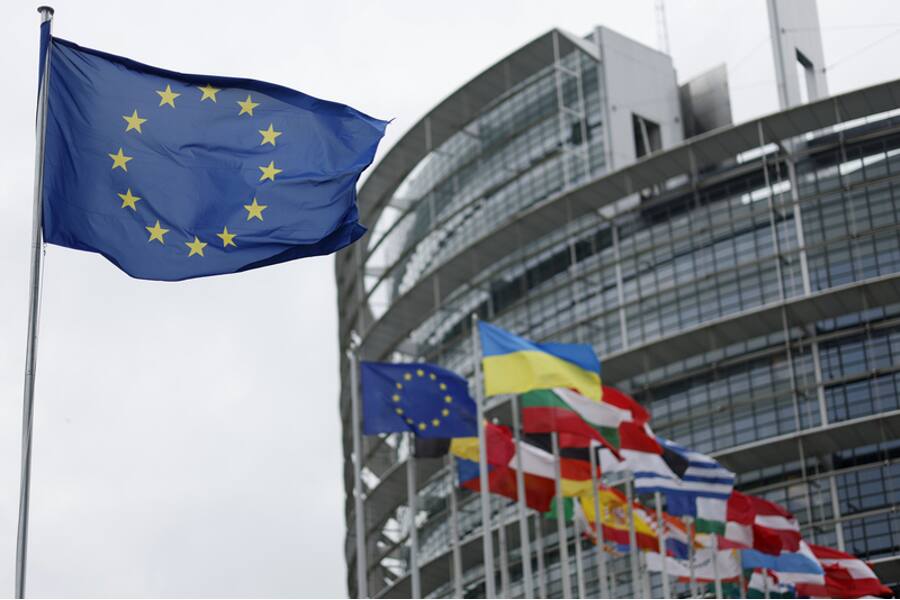 Депутаты Европарламента одобрили окончательный пакет по миграции