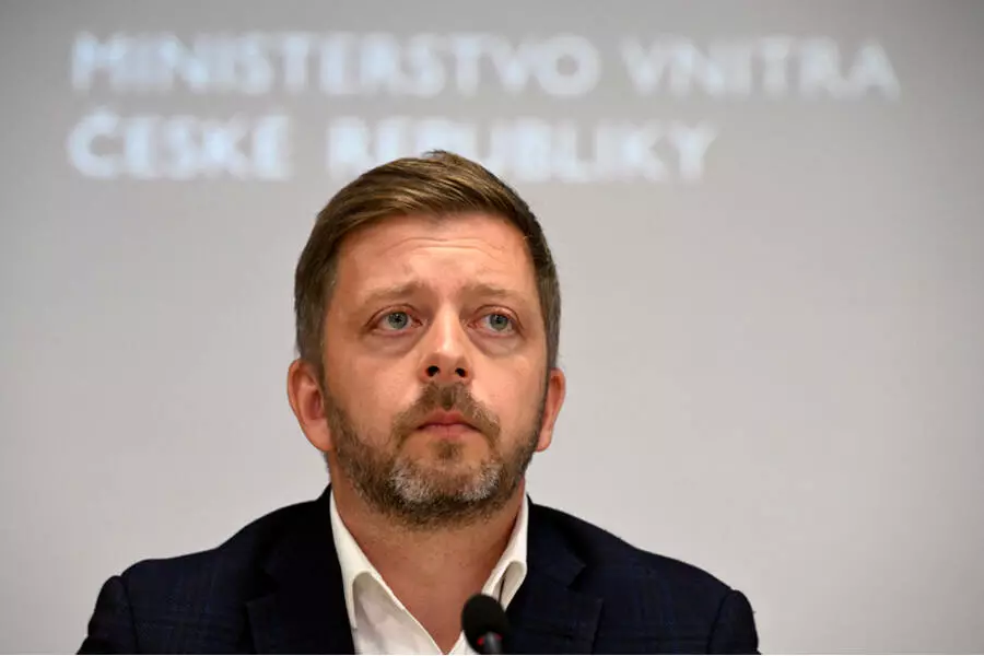 Президент Чехии Павел не поменяет своего отношения к министру Ракушану из-за зашифрованного телефона