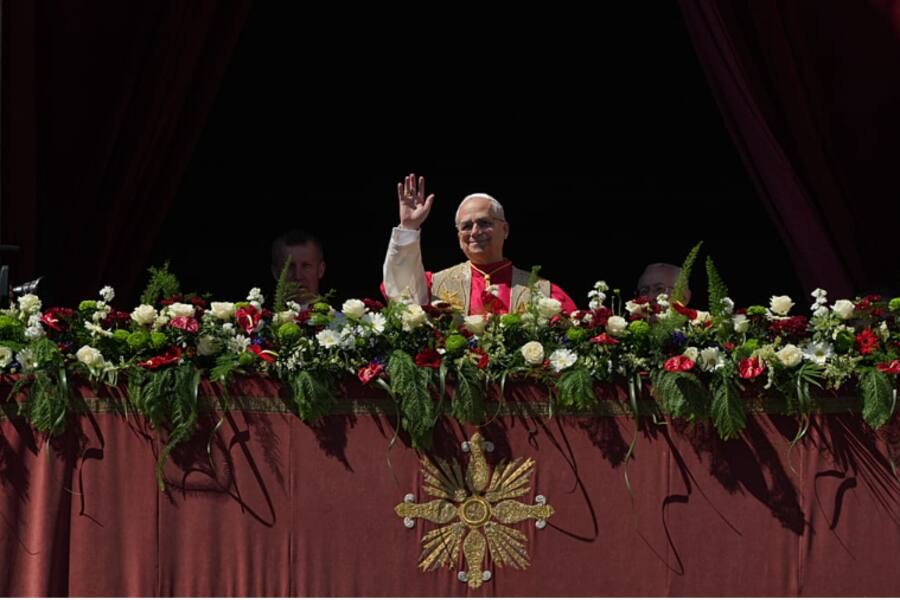 Папа Лев XIV призвал к миру через диалог, а не силу