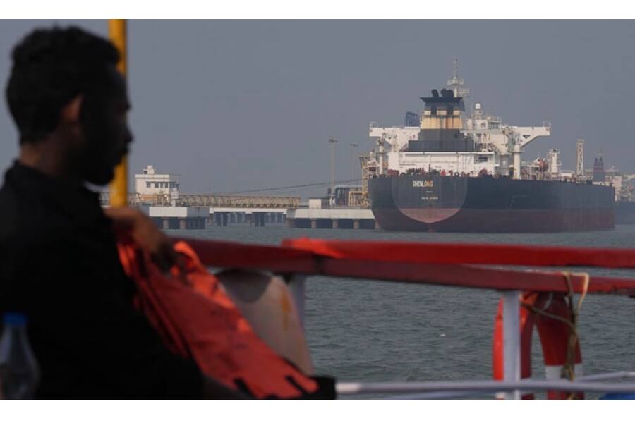 Иран сохраняет экспорт нефти несмотря на войну и контроль над Ормузским проливом