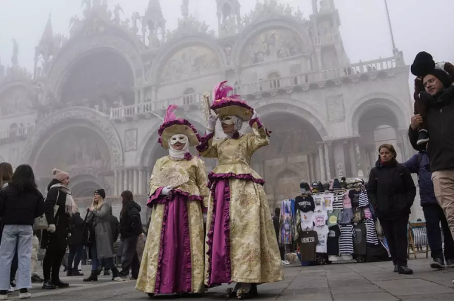 Начало Венецианского карнавала 2024 посвященному Марко Поло