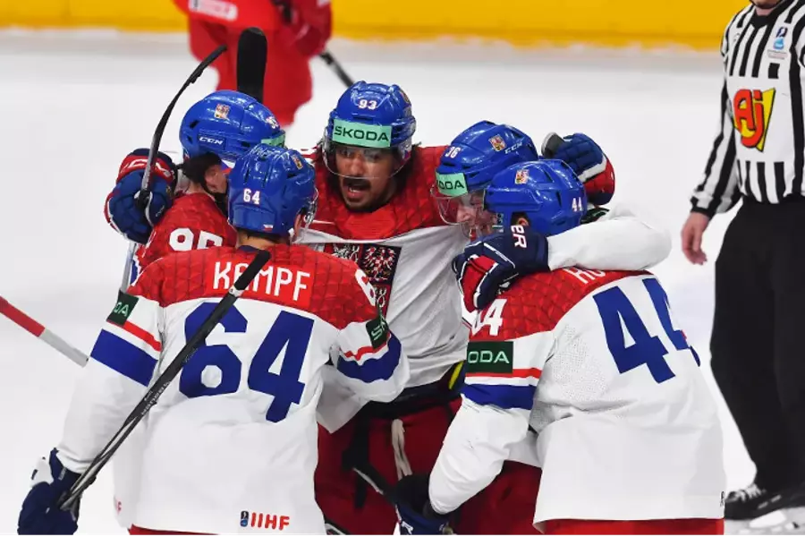 Чешские хоккеисты обыграли Данию со счетом 7:4 сделав шаг к четвертьфиналу