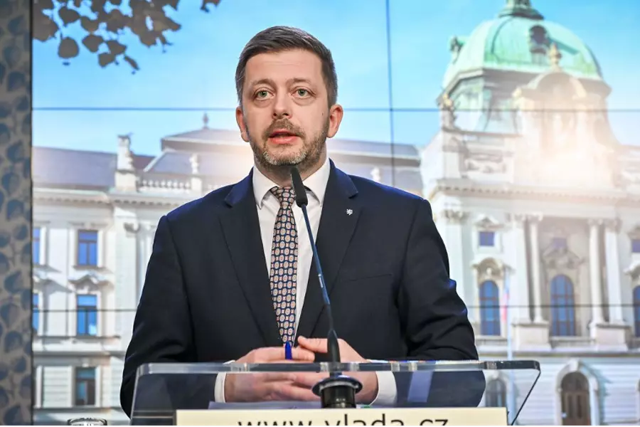Министр МВД Чехии призвал граждан обойтись на Новый год без фейерверков