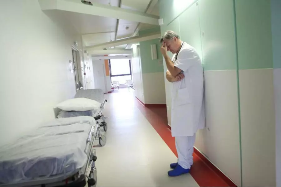 4000 врачей угрожают властям Чехии уволиться с 1 декабря